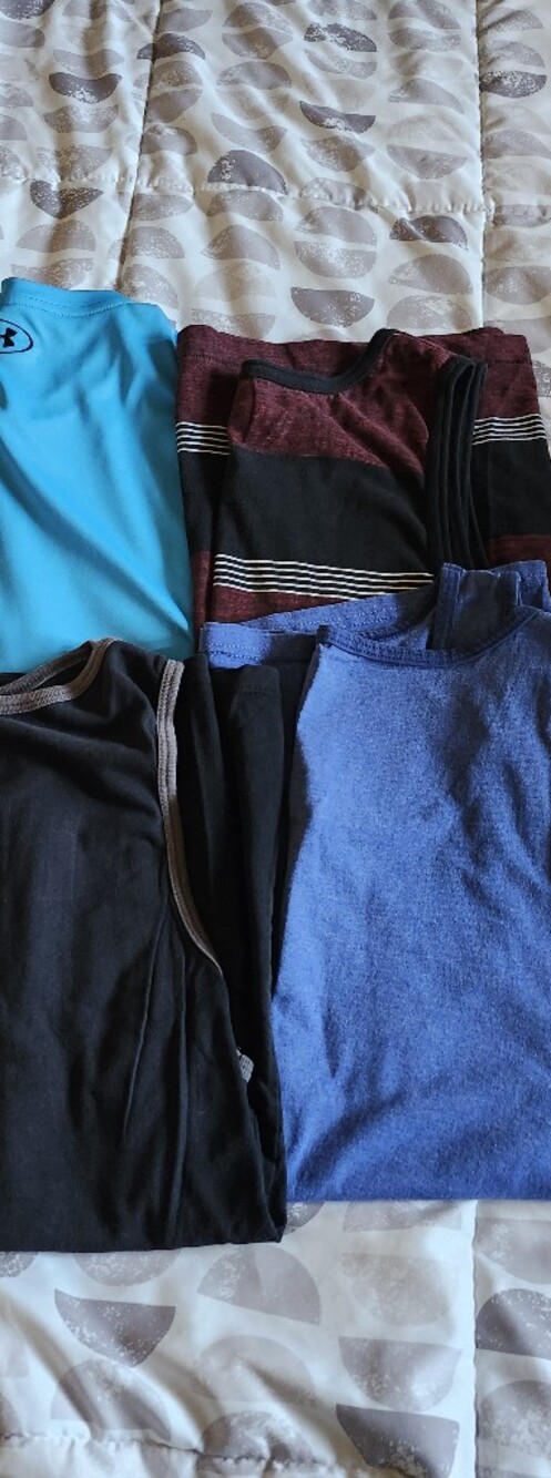 4 Men's Tank Tops